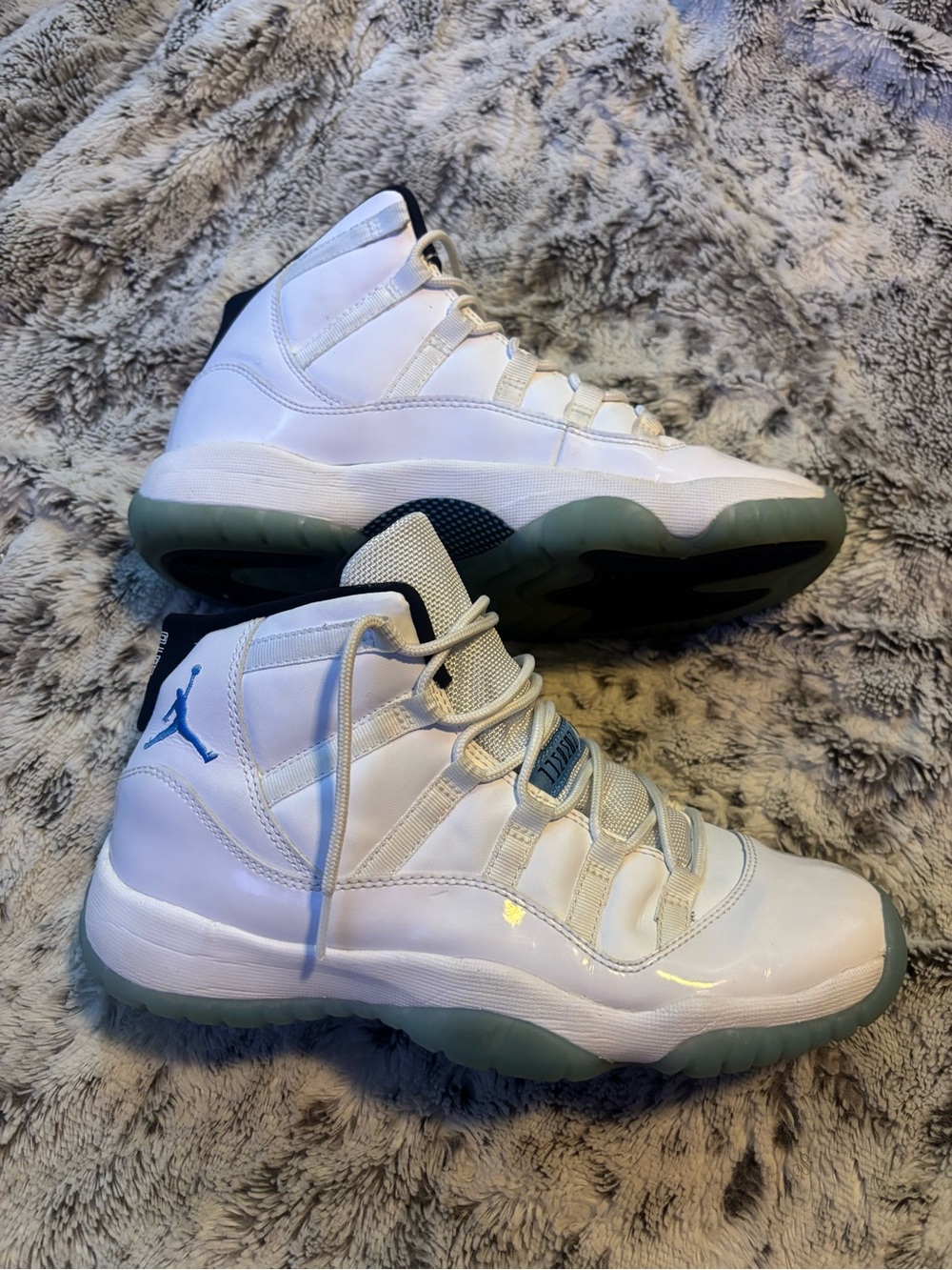 Jordan 11s legend blues